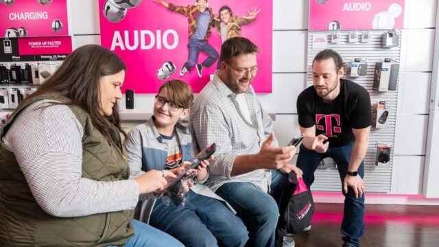 Il nuovo T-Mix di T-Mobile ti consente di scegliere i vantaggi del tuo piano Il nuovo T-Mix di T-Mobile ti consente di scegliere i vantaggi del tuo piano