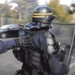 La Francia è scossa dalle rivolte studentesche con centinaia di arresti e la violenza si diffonde a livello nazionale