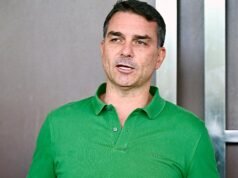 Bolsonaro vince il primo turno delle elezioni presidenziali brasiliane, mentre i candidati sostenuti da Trump continuano l’ondata rossa
