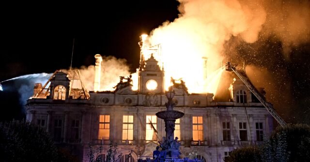Trump avverte: “La Francia sta bruciando!” mentre cade nell’illegalità guidata dalle rivolte Trump avverte: “La Francia sta bruciando!” mentre cade nell’illegalità guidata dalle rivolte