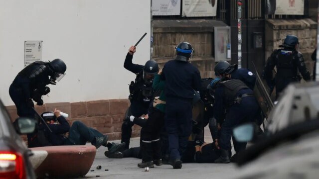 Quasi 1.000 arrestati in tutta la Francia mentre la polizia trova potenziali armi sui manifestanti: funzionari Quasi 1.000 arrestati in tutta la Francia mentre la polizia trova potenziali armi sui manifestanti: funzionari