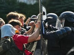 Le violente proteste studentesche francesi lanciano un avvertimento per l’America: “Un ammonimento”