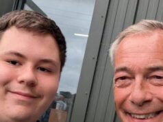 Sostenitore adolescente di Farage arrestato per battute online sul consigliere conservatore