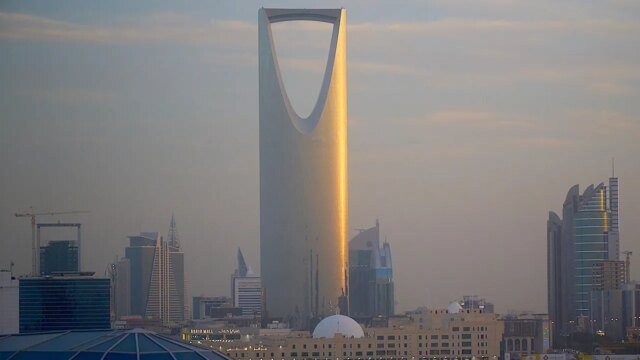 Arabia Saudita all’erta: l’Iconic Kingdom Center rimanda i lavoratori a casa durante gli attacchi Houthi Arabia Saudita all’erta: l’Iconic Kingdom Center rimanda i lavoratori a casa durante gli attacchi Houthi