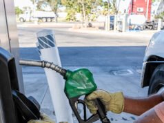 Trump firma sgravi fiscali sul diesel per agricoltori e camionisti