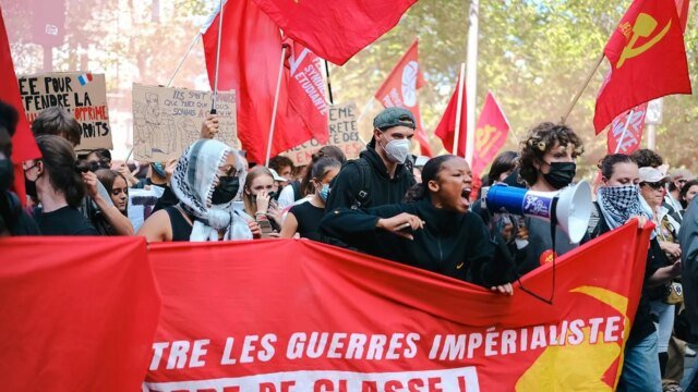 Le rivolte nelle scuole francesi si aggravano mentre gli esperti sottolineano che l’alleanza di estrema sinistra alimenta un “confronto più ampio”