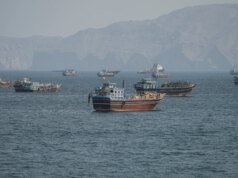 L’Oman evacua l’equipaggio ferito dalla petroliera attaccata nello Stretto di Hormuz