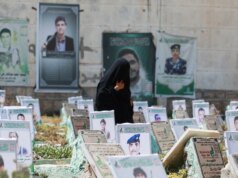 Dopo il funerale del ‘martire’: le famiglie lasciate dalla guerra in Yemen