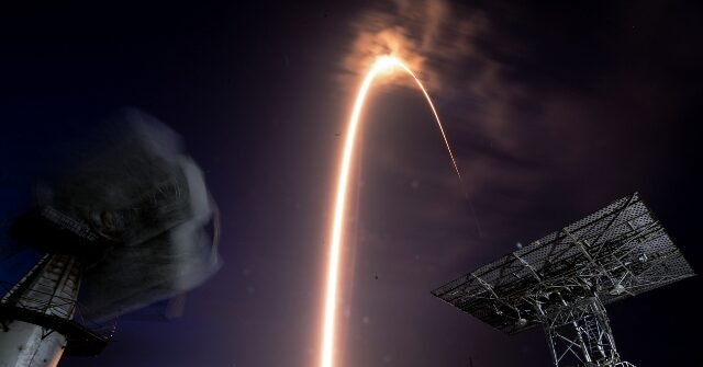Rapporto: I satelliti russi hanno aiutato le milizie appoggiate dall’Iran ad attaccare obiettivi sauditi Rapporto: I satelliti russi hanno aiutato le milizie appoggiate dall’Iran ad attaccare obiettivi sauditi