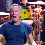 Video: L’headliner Bruce Springsteen si scaglia contro l’ICE al festival anti-Trump di medio termine “Potere al popolo” Get Out the Vote
