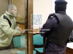 La Russia rilascia un insegnante americano imprigionato con l’accusa di mercenario ucraino dopo che Trump ha fatto pressioni su Putin