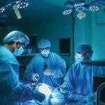Medici di Mumbai danno nuova vita a una donna anziana costretta su una sedia a rotelle da 3 anni