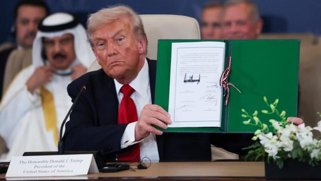 “Pace attraverso la forza”: il piano di Trump per Gaza ottiene il sostegno globale un anno dopo