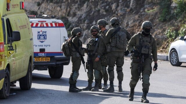 Due presunti uomini armati uccisi dopo aver ferito con armi da fuoco 5 israeliani in Cisgiordania