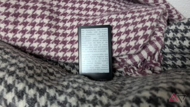Il piccolo e-reader a cui stavi pensando ora è ancora più economico a soli $ 79 Il piccolo e-reader a cui stavi pensando ora è ancora più economico a soli $ 79
