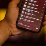 YouTube Music ora contrassegnerà i brani generati dall’intelligenza artificiale per gli ascoltatori